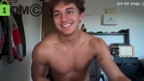 Snapshot of joshdakilla chatting on 16, 12, 2025 josh online show from 16, 12, 2025