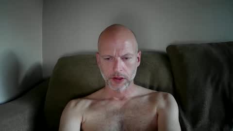 Snapshot of joshking2017 chatting on 1, 1, 2025 joshking2017 online show from 1, 1, 2025