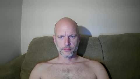 Snapshot of joshking2017 chatting on 4, 1, 2025 joshking2017 online show from 4, 1, 2025