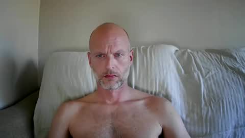 Snapshot of joshking2017 chatting on 4, 1, 2025 joshking2017 online show from 4, 1, 2025