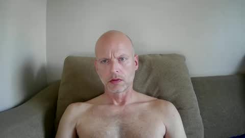 Snapshot of joshking2017 chatting on 4, 2, 2025 joshking2017 online show from 4, 2, 2025