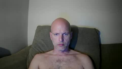 Snapshot of joshking2017 chatting on 5, 3, 2025 joshking2017 online show from 5, 3, 2025