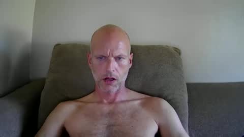 Snapshot of joshking2017 chatting on 3, 10, 2025 joshking2017 online show from 3, 10, 2025