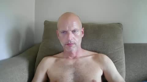 Snapshot of joshking2017 chatting on 19, 10, 2025 joshking2017 online show from 19, 10, 2025