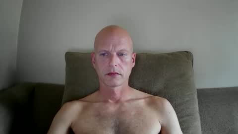 Snapshot of joshking2017 chatting on 9, 11, 2025 joshking2017 online show from 9, 11, 2025