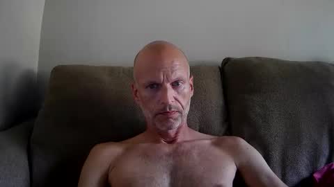 Snapshot of joshking2017 chatting on 8, 6, 2026 joshking2017 online show from 8, 6, 2026