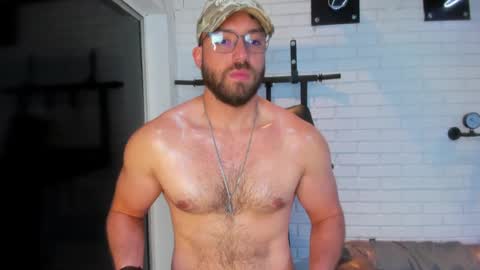 Snapshot of joshualyon chatting on 7, 1, 2025 Joshua The Lion online show from 7, 1, 2025