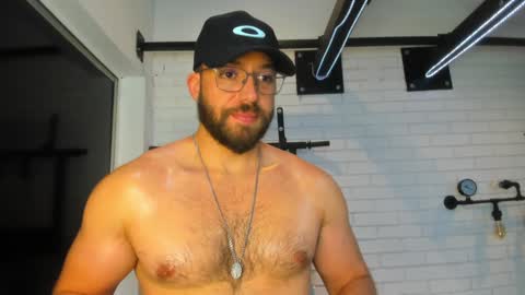 Snapshot of joshualyon chatting on 12, 1, 2025 Joshua The Lion online show from 12, 1, 2025