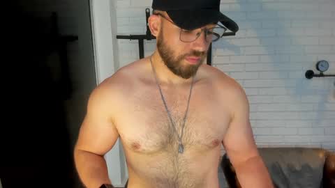 Snapshot of joshualyon chatting on 1, 2, 2025 Joshua The Lion online show from 1, 2, 2025