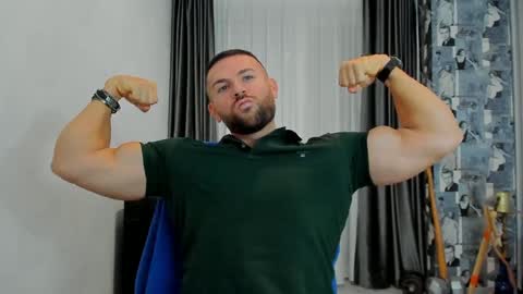 Snapshot of joshuamuscle69 chatting on 21, 1, 2025 joshuamuscle69 online show from 21, 1, 2025