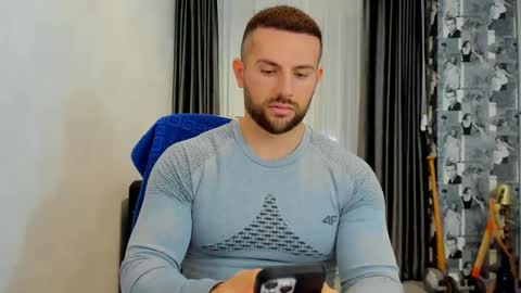 Snapshot of joshuamuscle69 chatting on 3, 2, 2025 joshuamuscle69 online show from 3, 2, 2025