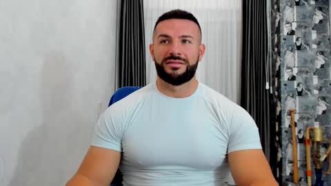 Snapshot of joshuamuscle69 chatting on 14, 11, 2025 joshuamuscle69 online show from 14, 11, 2025