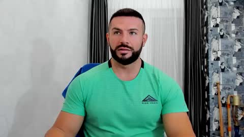 Snapshot of joshuamuscle69 chatting on 25, 11, 2025 joshuamuscle69 online show from 25, 11, 2025