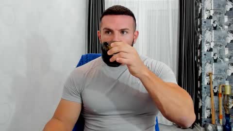 Snapshot of joshuamuscle69 chatting on 27, 11, 2025 joshuamuscle69 online show from 27, 11, 2025