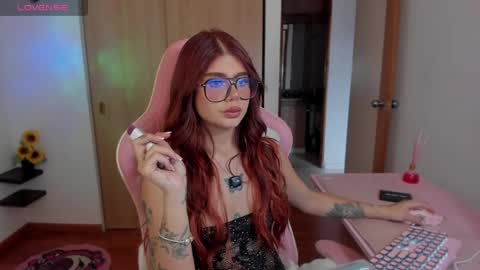 josephine   independent model    online show from 22, 5, 2026