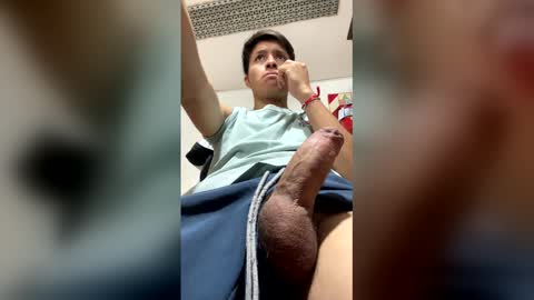 Snapshot of jovenlindo2002 chatting on 10, 4, 2026 Fran online show from 10, 4, 2026