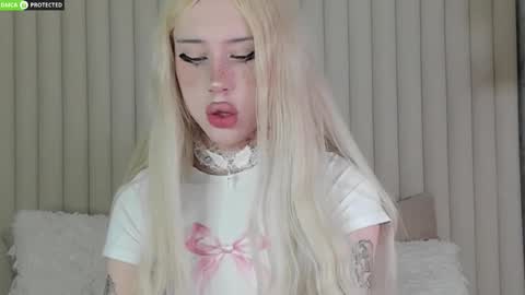 Snapshot of joybarker chatting on 13, 9, 2025 Joy Barker online show from 13, 9, 2025