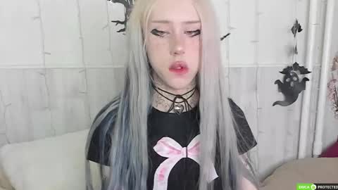 Snapshot of joybarker chatting on 15, 10, 2025 Joy Barker online show from 15, 10, 2025