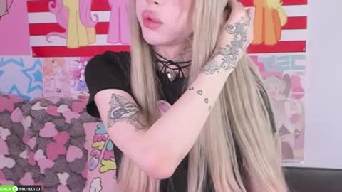 Joy Barker online show from 11, 4, 2026