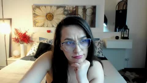 Snapshot of joycasidy chatting on 19, 4, 2026 CassidyJoy online show from 19, 4, 2026