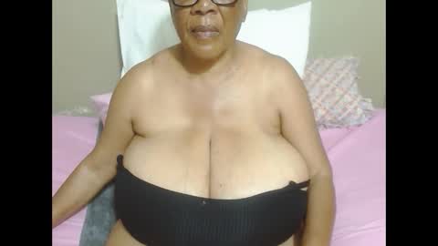 Snapshot of joycemando chatting on 8, 2, 2026 DairyQueen online show from 8, 2, 2026