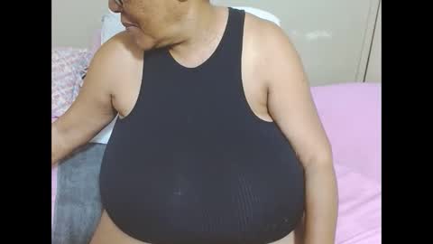 Snapshot of joycemando chatting on 17, 2, 2026 DairyQueen online show from 17, 2, 2026