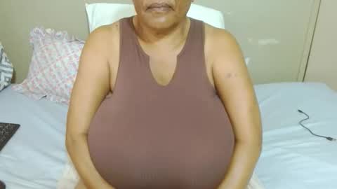 Snapshot of joycemando chatting on 22, 2, 2026 DairyQueen online show from 22, 2, 2026