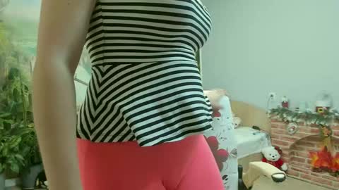 Snapshot of joyfuluntamed chatting on 13, 11, 2025 joy online show from 13, 11, 2025