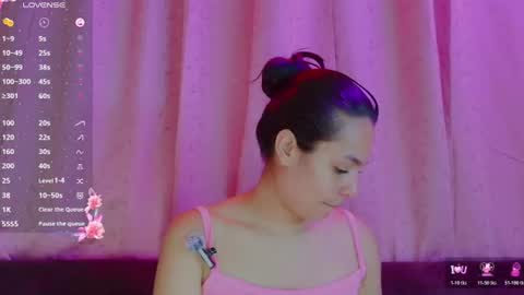 Snapshot of joyshe__vergara chatting on 4, 7, 2026 online show from 4, 7, 2026