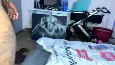 Butterflyass online show from 5, 12, 2025