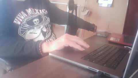 Snapshot of jraiven chatting on 10, 4, 2026 Soy Rai online show from 10, 4, 2026