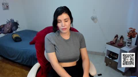 Snapshot of jrcami chatting on 25, 2, 2025 Camila Buitrago online show from 25, 2, 2025