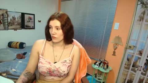 Snapshot of jrcami chatting on 11, 10, 2025 Camila Buitrago online show from 11, 10, 2025