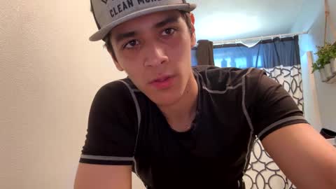 Snapshot of jteeeuhh chatting on 26, 2, 2025 JteePt2 online show from 26, 2, 2025
