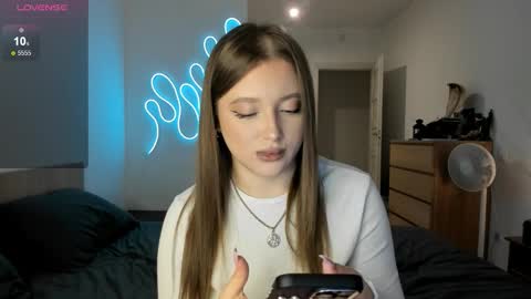 Julia and Julia online show from 6, 11, 2025