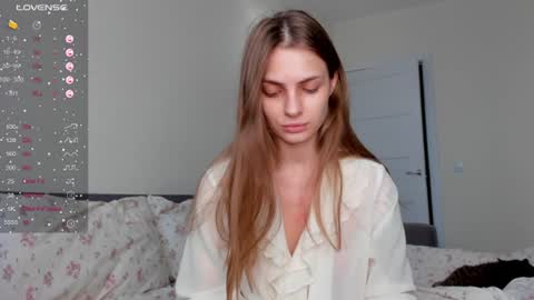 Snapshot of ju_lii chatting on 18, 6, 2026 Julia and Julia online show from 18, 6, 2026
