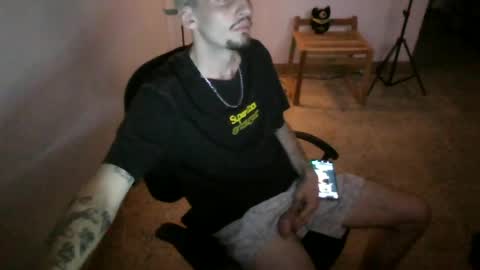 Snapshot of juan235665 chatting on 4, 7, 2026 juan235665 online show from 4, 7, 2026