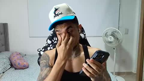 Snapshot of juan_gomez_1 chatting on 10, 1, 2026 juan_gomez_1 online show from 10, 1, 2026