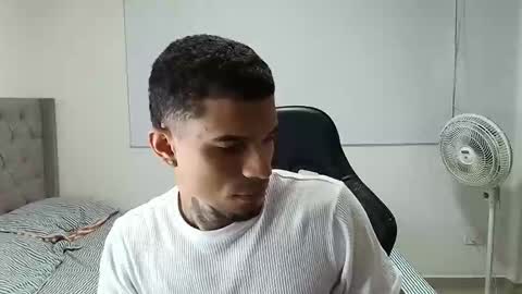 Snapshot of juan_gomez_1 chatting on 11, 1, 2026 juan_gomez_1 online show from 11, 1, 2026