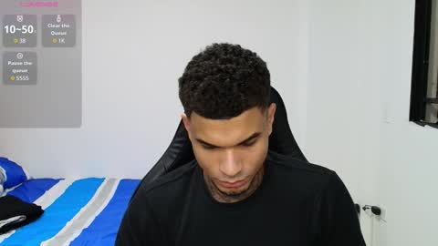 Snapshot of juan_gomez_1 chatting on 1, 2, 2026 juan_gomez_1 online show from 1, 2, 2026