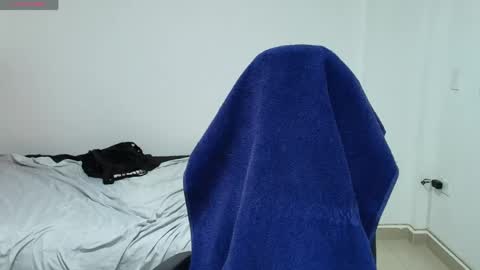 Snapshot of juan_gomez_1 chatting on 17, 4, 2026 juan_gomez_1 online show from 17, 4, 2026