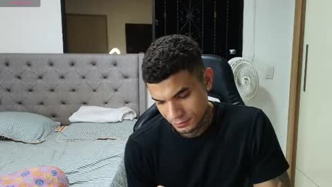 juan_gomez_1 online show from 27, 6, 2026