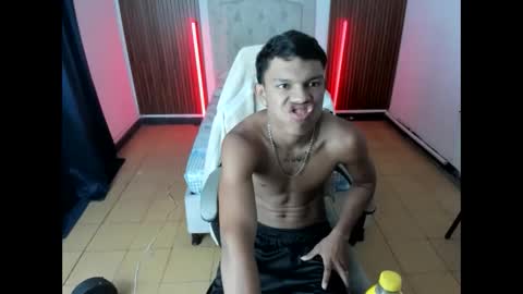Snapshot of juan_mhata chatting on 15, 5, 2026 Juan Mhata online show from 15, 5, 2026