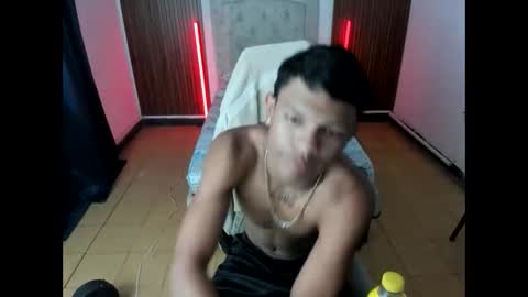 Snapshot of juan_mhata chatting on 15, 5, 2026 Juan Mhata online show from 15, 5, 2026
