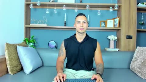 Snapshot of juan_muscle chatting on 31, 1, 2025 juan_muscle online show from 31, 1, 2025