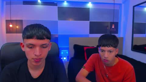 Snapshot of juan_nd_steven chatting on 12, 12, 2024 JuanSteven online show from 12, 12, 2024