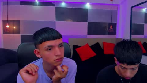 Snapshot of juan_nd_steven chatting on 13, 12, 2024 JuanSteven online show from 13, 12, 2024