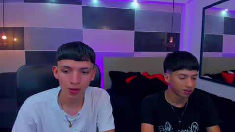 Snapshot of juan_nd_steven chatting on 18, 12, 2024 JuanSteven online show from 18, 12, 2024