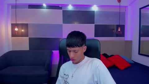 Snapshot of juan_nd_steven chatting on 29, 12, 2024 JuanSteven online show from 29, 12, 2024