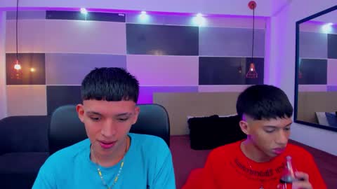 Snapshot of juan_nd_steven chatting on 31, 12, 2024 JuanSteven online show from 31, 12, 2024